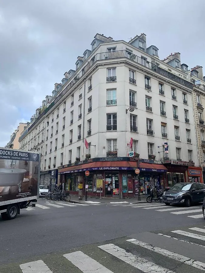 Accommodatie bij particulieren Chambre Privee Dans Superbe Appartement Parisien ! Frankrijk
